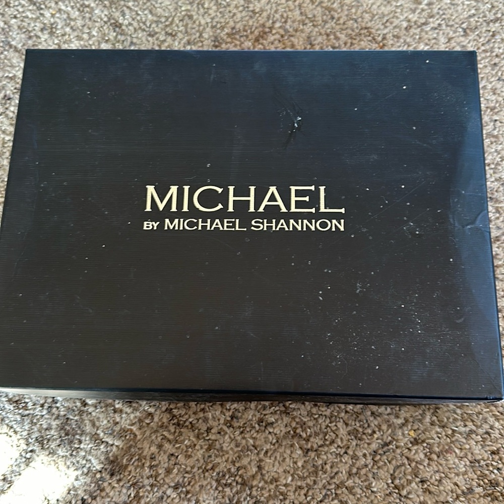 MICHAEL by Michael Shannon Stella black heels. Size 7.5 - Picture 2 of 8